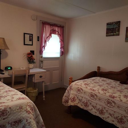 Serenity Motel Shaftsbury Extérieur photo