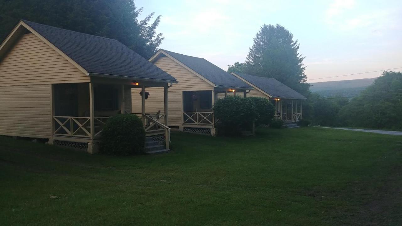 Serenity Motel Shaftsbury Extérieur photo