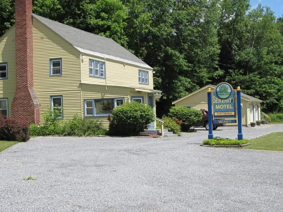 Serenity Motel Shaftsbury Extérieur photo