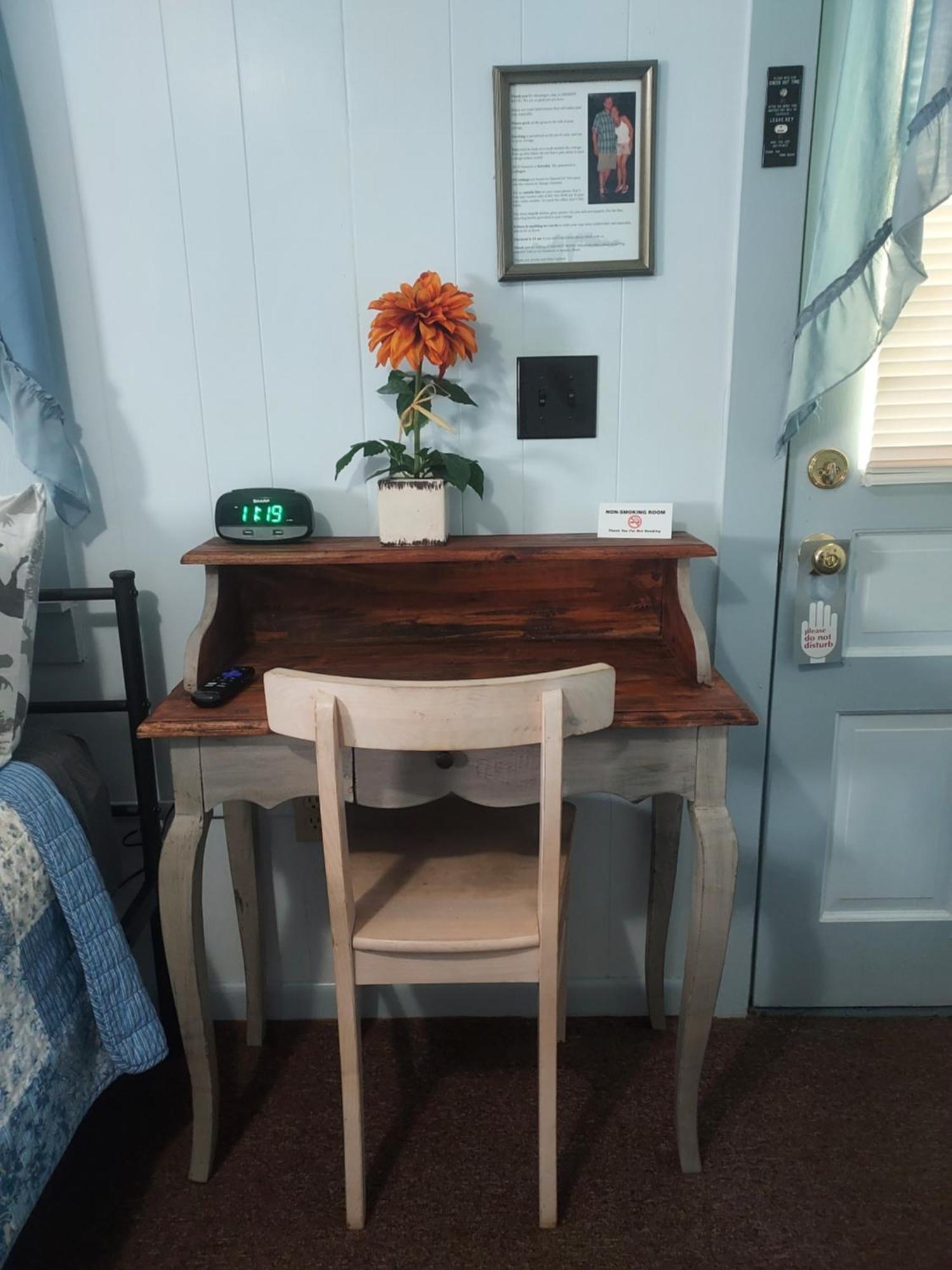 Serenity Motel Shaftsbury Extérieur photo