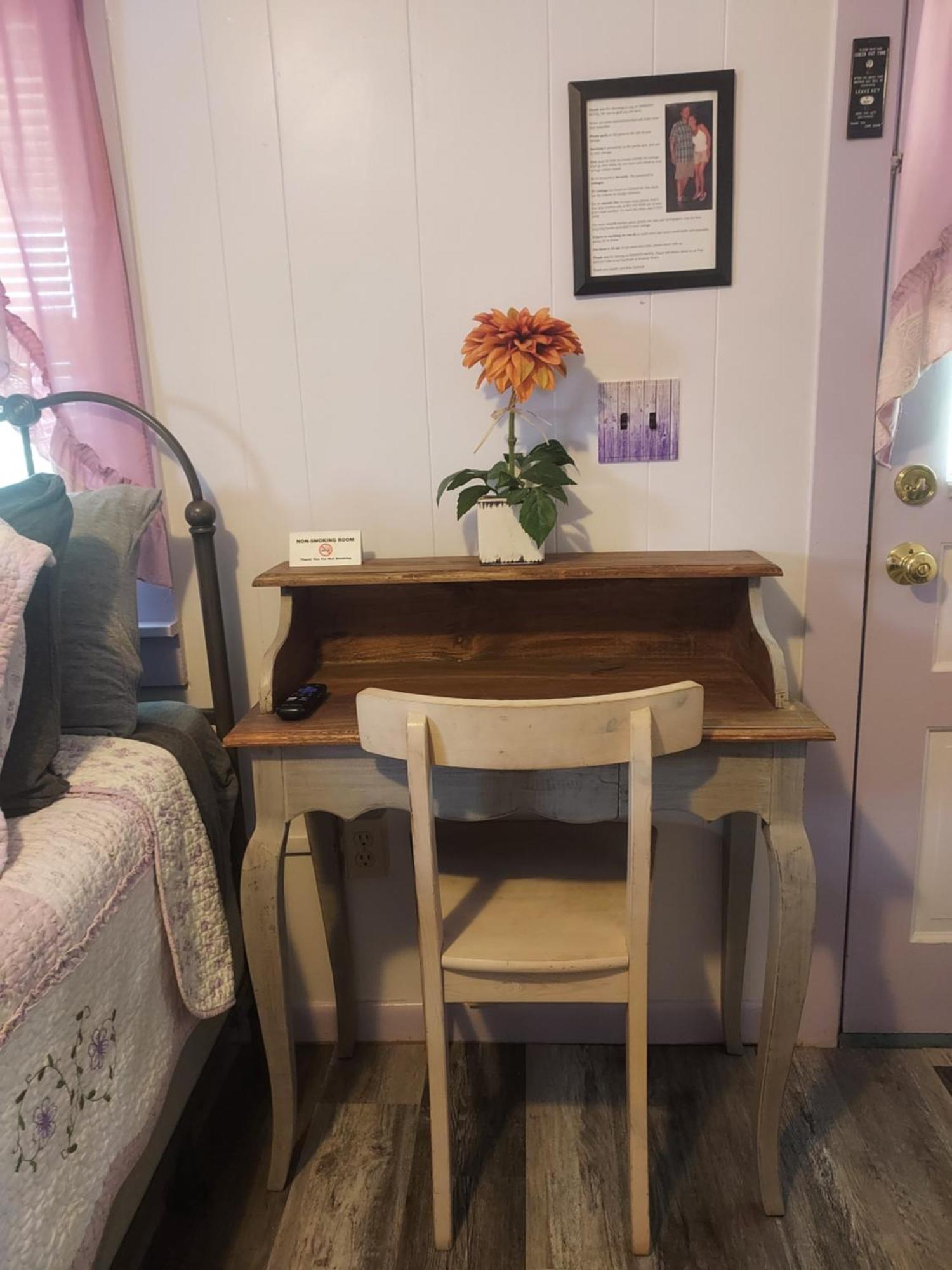 Serenity Motel Shaftsbury Extérieur photo