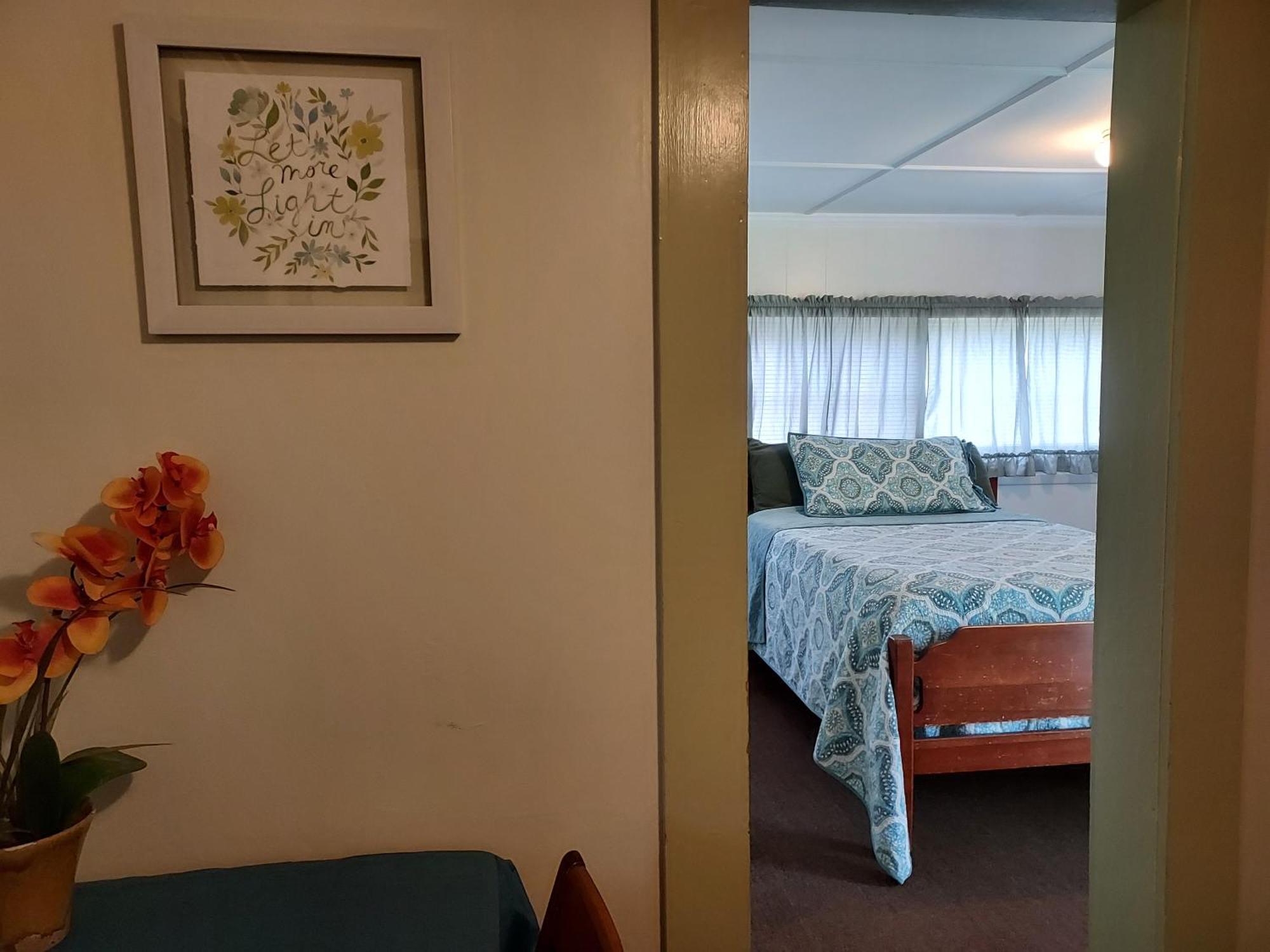 Serenity Motel Shaftsbury Extérieur photo